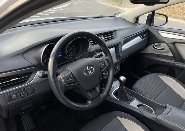 Toyota Avensis cena 44900 przebieg: 187000, rok produkcji 2015 z Nidzica małe 529